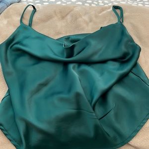 Crowl neck silky green top